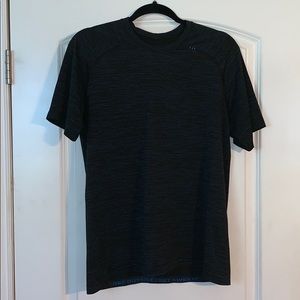 Men’s Lululemon Shirt